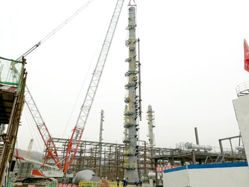 ACO裝置首臺(tái)超百?lài)嵥黜樌跹b完成1