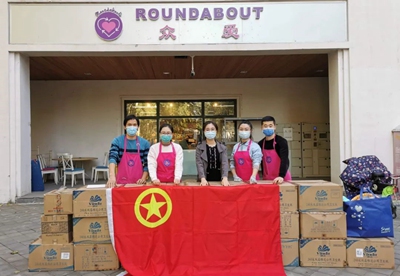 金秋助學(xué) 傳遞愛心,點燃希望.jpg